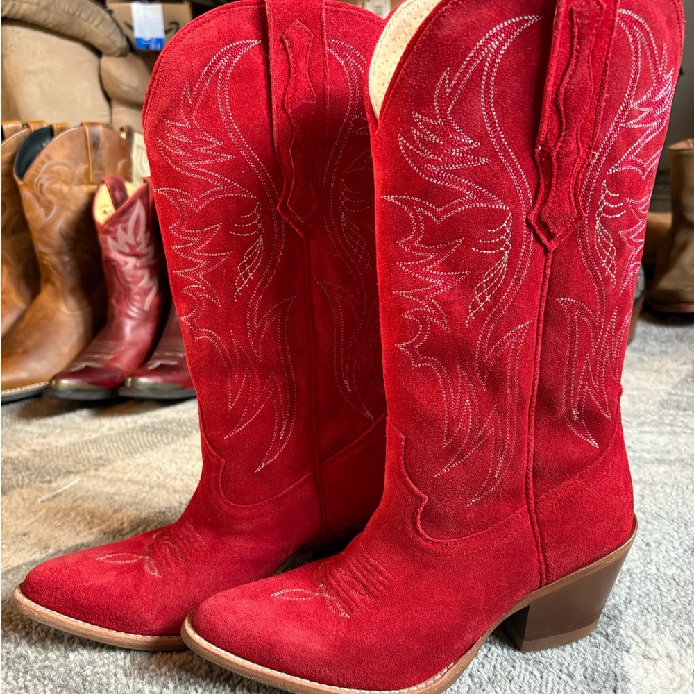 Idyllwind Scarlet Suede Heeled Boots - Picture 2 of 7